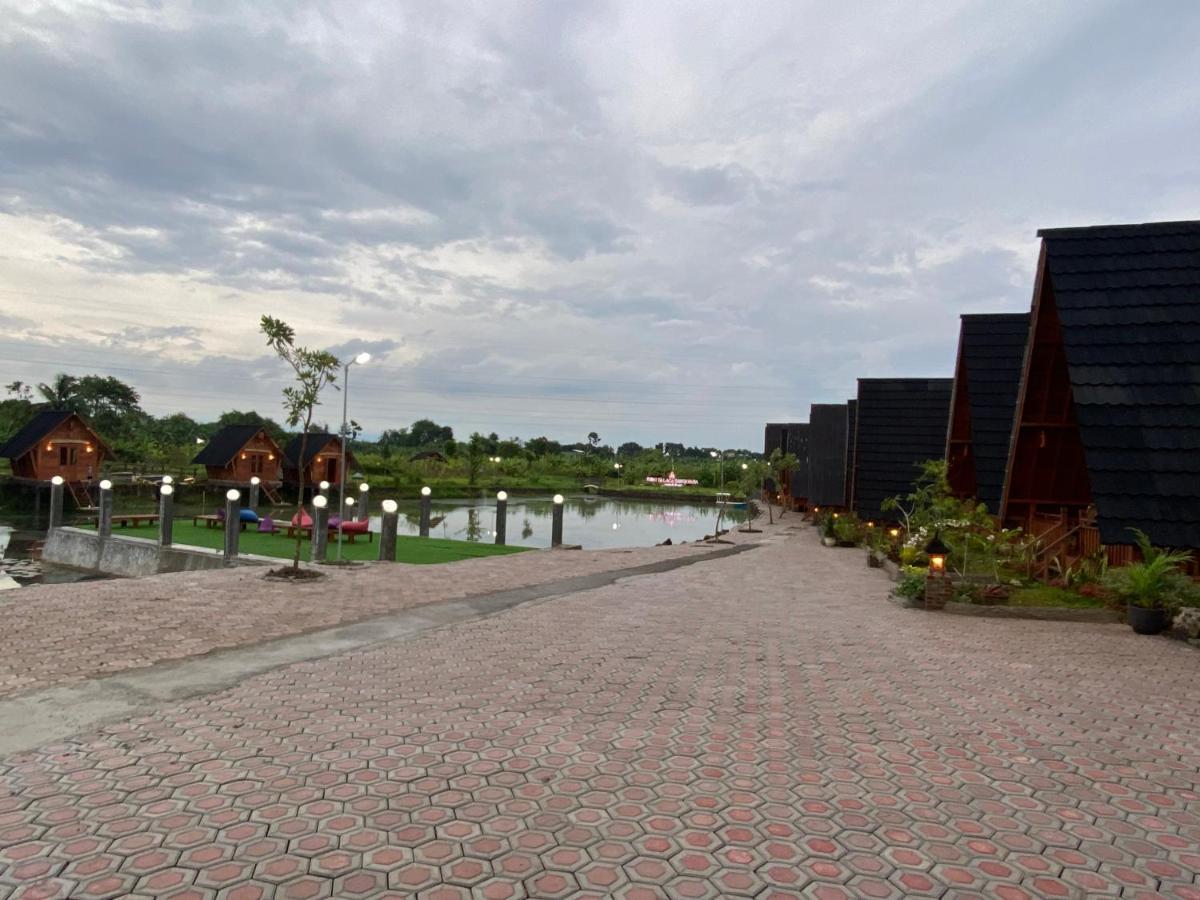 Resort & Resto Talaga Sundayana Subang Zewnętrze zdjęcie
