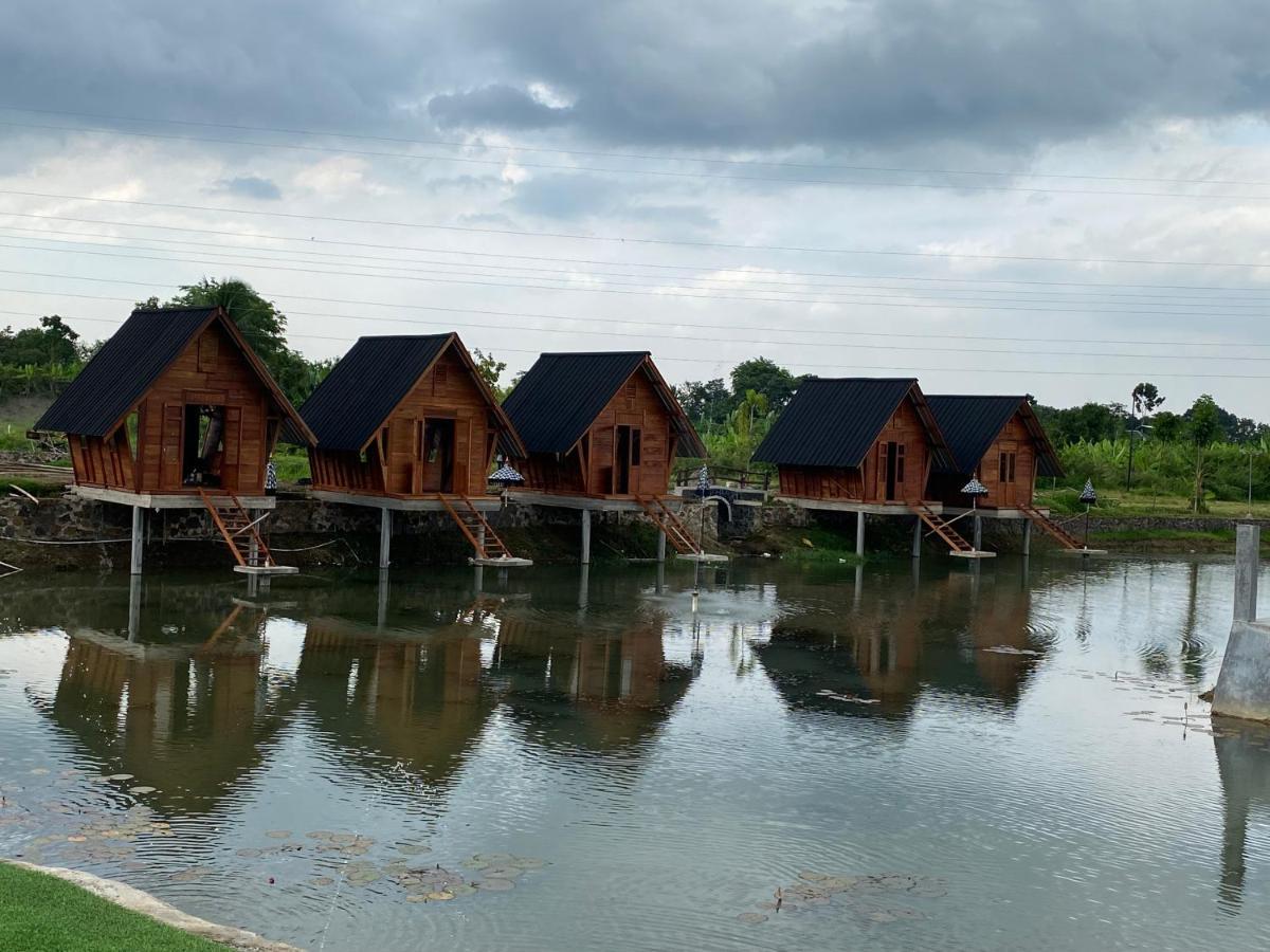 Resort & Resto Talaga Sundayana Subang Zewnętrze zdjęcie